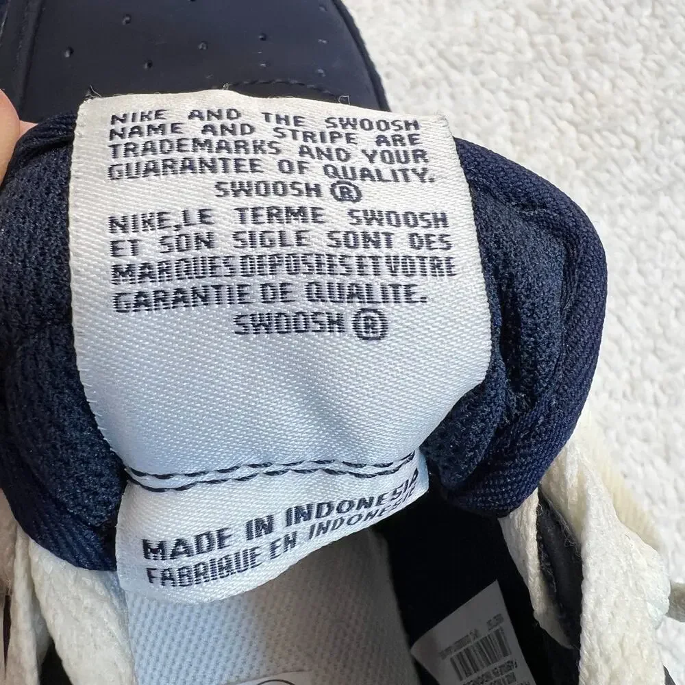 Nike Youth Sneaker Air Force 1 Low Midnight Navy Blue Size 7Y